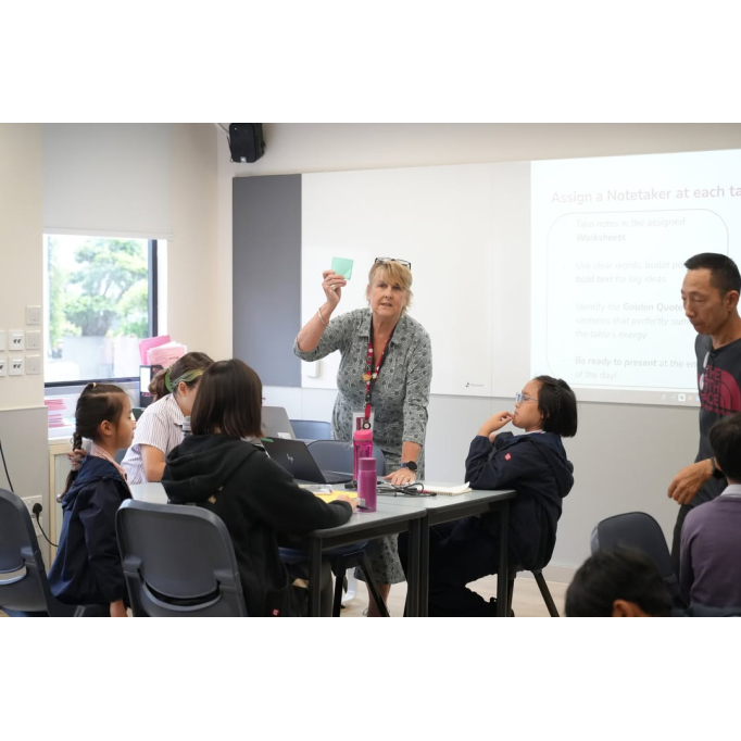 644350267_1382090437264376_2076711821502210243_n